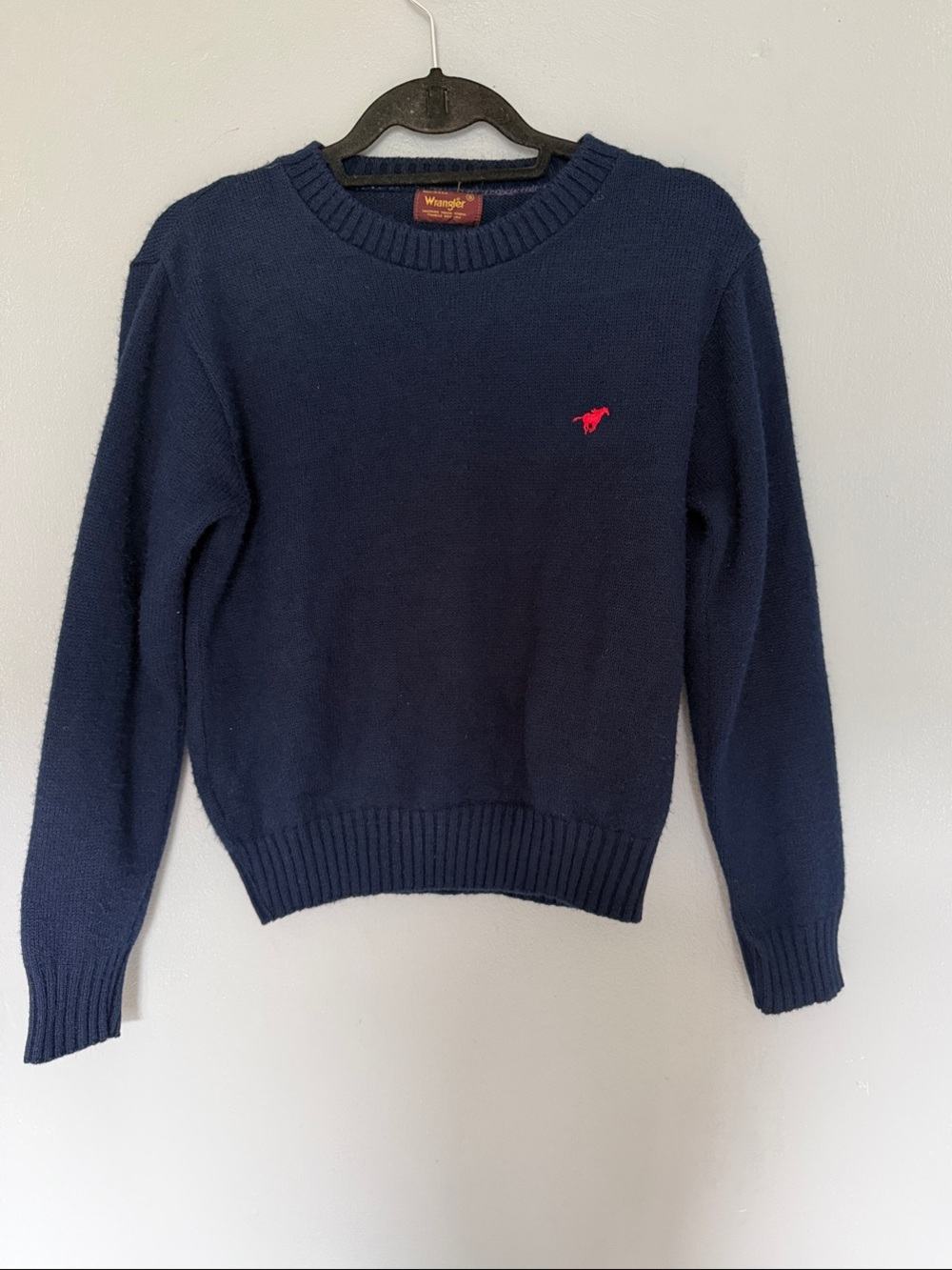 VTG Wrangler Navy Blue Knit Crewneck Sweater Red Horse Logo Size Small